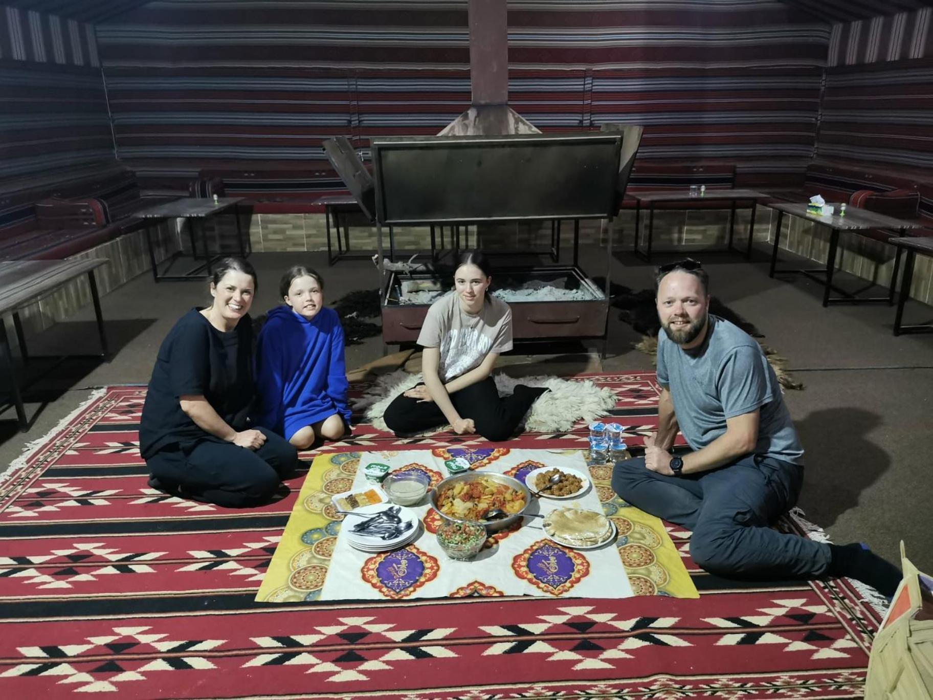 Wadi Rum Local Guide Camp Экстерьер фото
